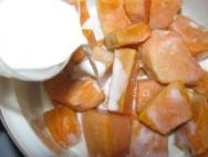 В сезон тыквы рекомендую вкусный тыквенный пудинг Пудинг из тыквы с творогом в мультиварке